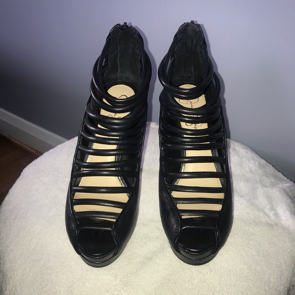 Never worn - Picture 3 of 3